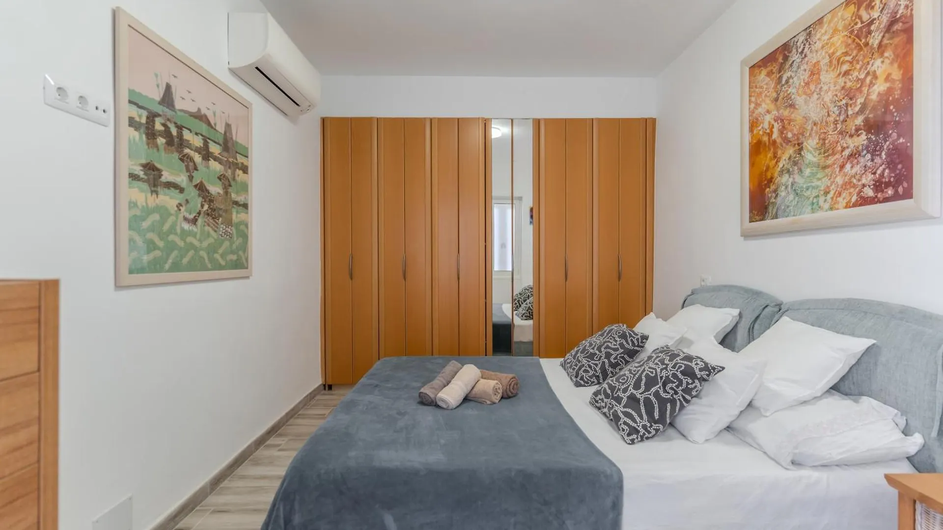 Luxury 2 Bedrooms Apartment Norton With Amazing Views In Коста-дель-Силенцио Испания