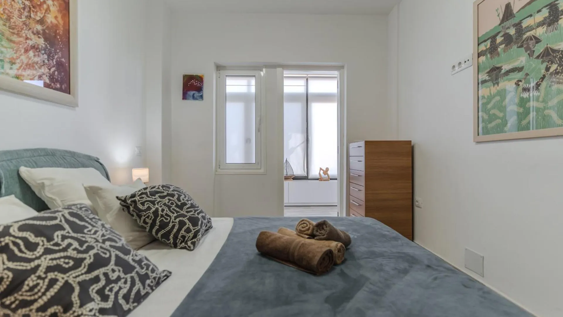 Luxury 2 Bedrooms Apartment Norton With Amazing Views In Коста-дель-Силенцио