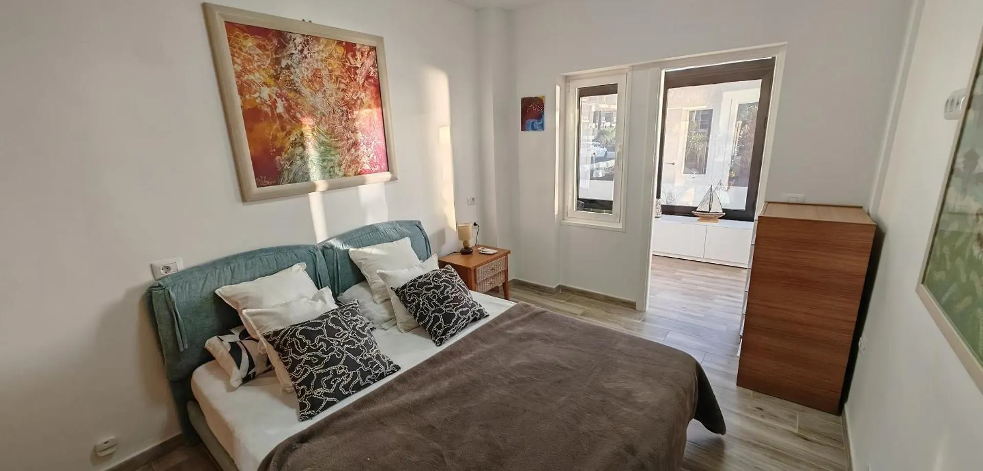 Luxury 2 Bedrooms Apartment Norton With Amazing Views In Коста-дель-Силенцио